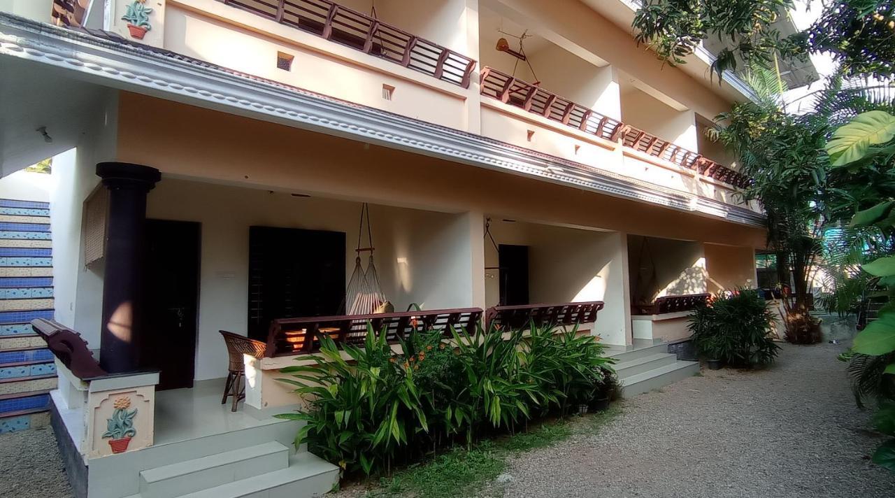 Mad About Coco Yoga & Beach Retreat Hotel Varkala Exterior photo